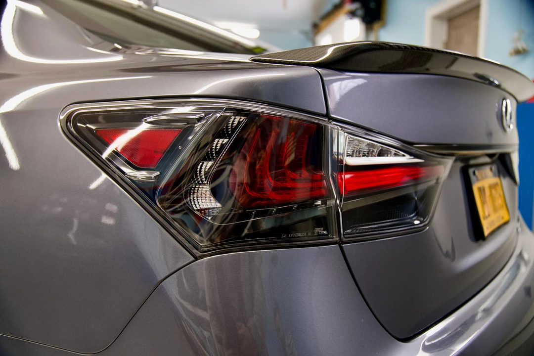 2016 Lexus GS F 4th Gen - Image 29 of 31
