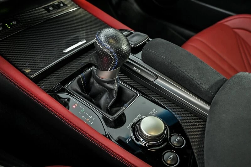 2016 Lexus GS F 4th Gen - Image 30 of 31