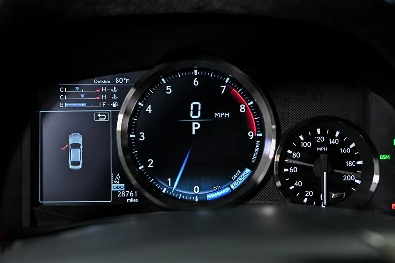 2016 Lexus GS F 4th Gen - Image 22 of 31