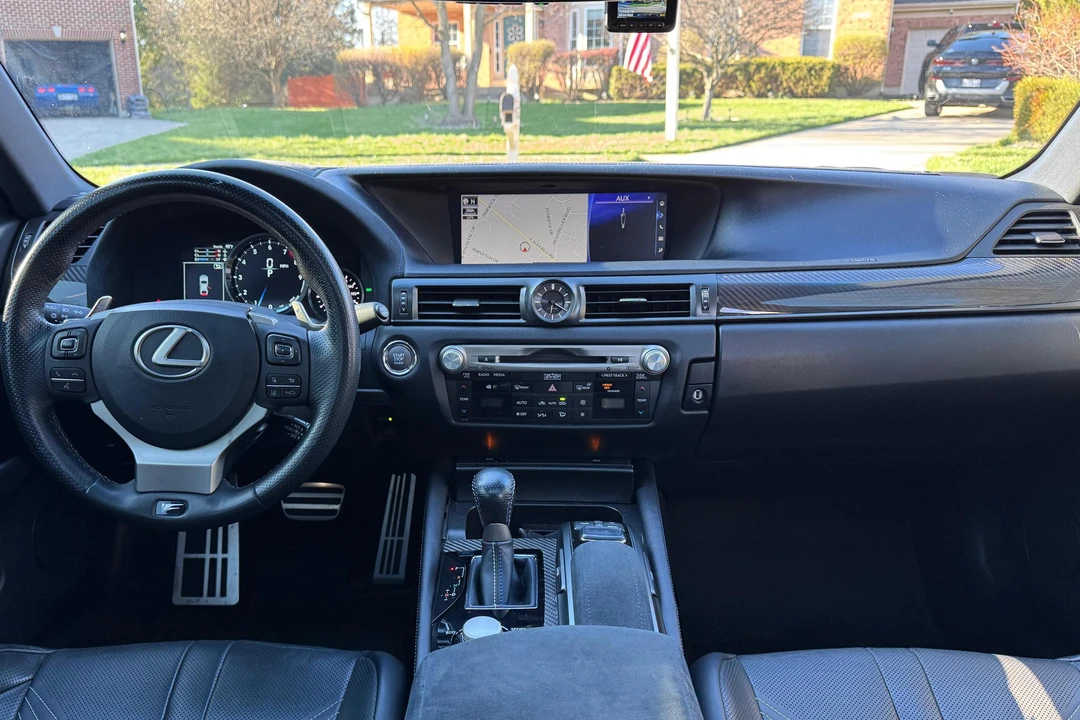 2016 Lexus GS F 4th Gen - Image 26 of 31