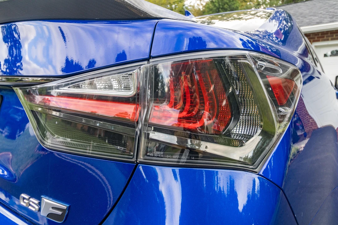 2016 Lexus GS F 4th Gen - Image 19 of 31