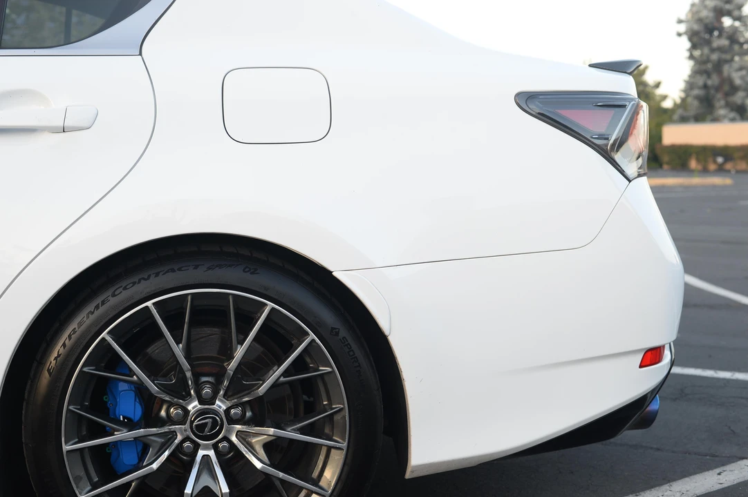 2016 Lexus GS F 4th Gen - Image 30 of 31