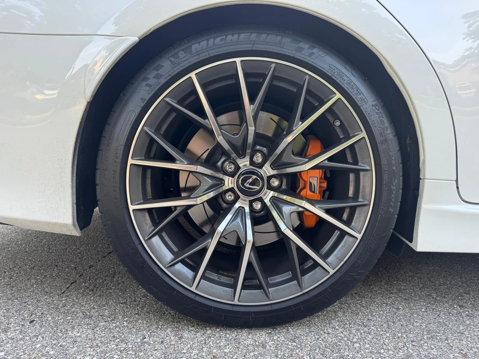2016 Lexus GS F 4th Gen - Image 25 of 31