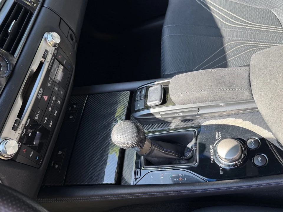 2016 Lexus GS F 4th Gen - Image 17 of 20