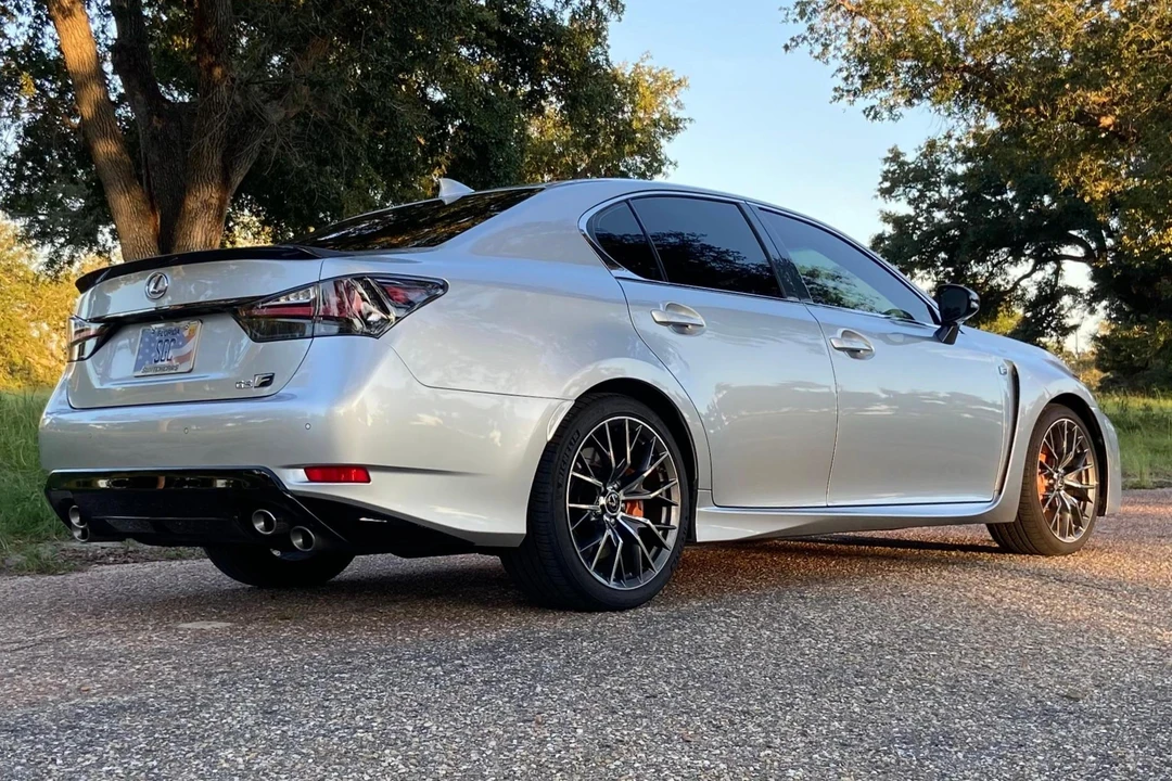 2016 Lexus GS F 4th Gen - Image 21 of 31