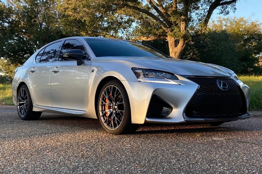 2016 Lexus GS F 4th Gen - Image 27 of 31