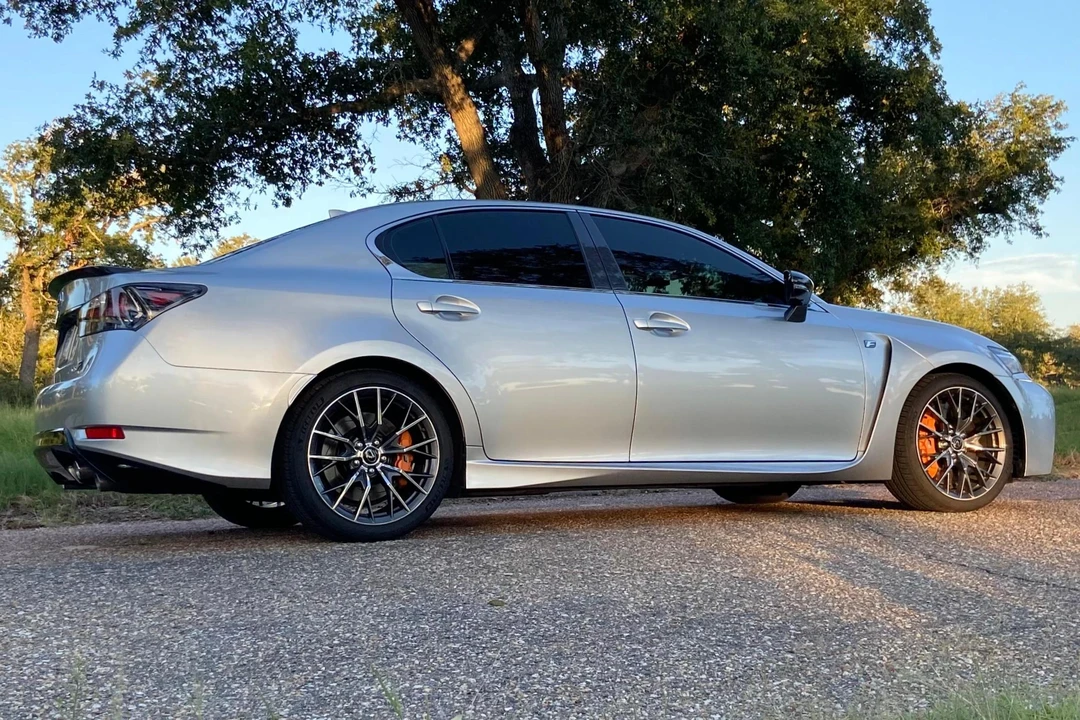 2016 Lexus GS F 4th Gen - Image 24 of 31