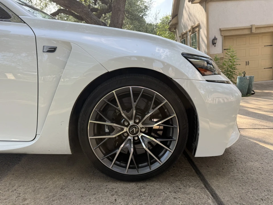 2016 Lexus GS F 4th Gen - Image 19 of 28