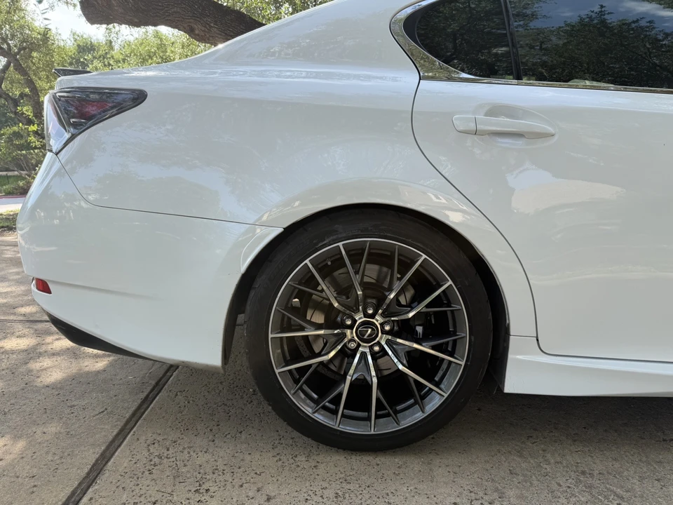 2016 Lexus GS F 4th Gen - Image 27 of 28
