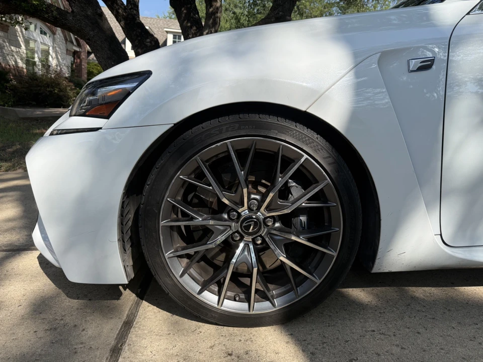 2016 Lexus GS F 4th Gen - Image 25 of 28