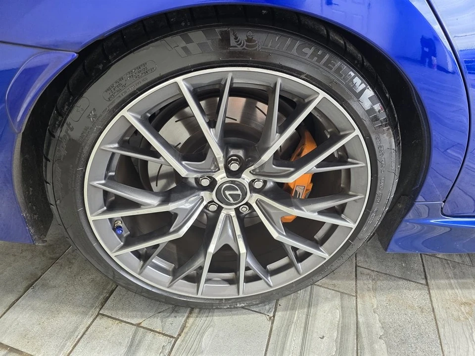 2016 Lexus GS F 4th Gen - Image 27 of 31