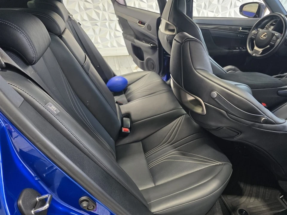 2016 Lexus GS F 4th Gen - Image 18 of 31