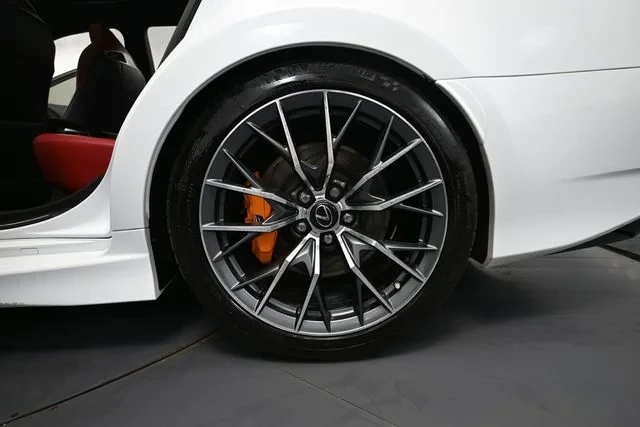 2016 Lexus GS F 4th Gen - Image 9 of 20