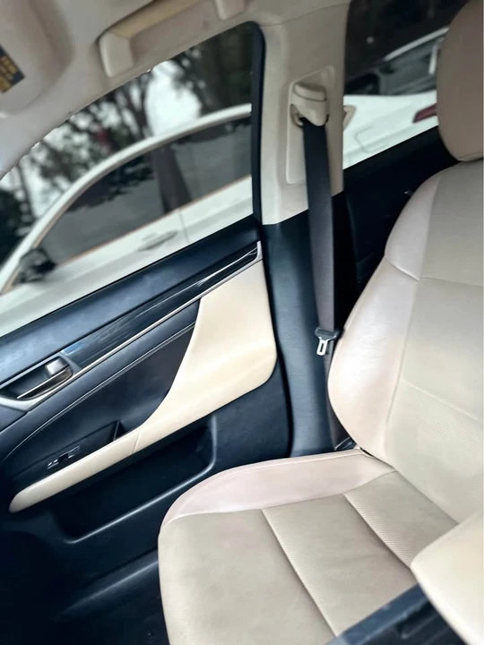 2016 Lexus GS 4th Gen - Image 7 of 9