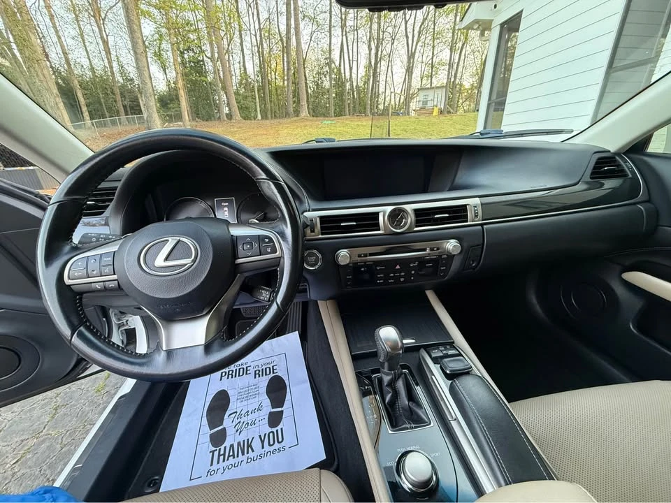 2016 Lexus GS 4th Gen - Image 9 of 12