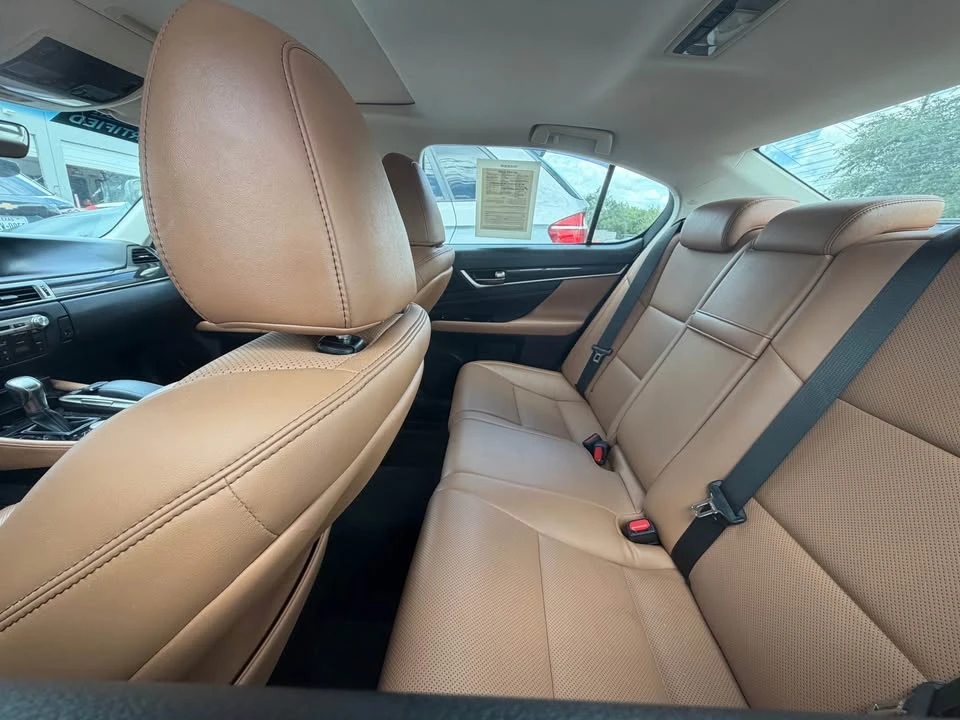 2016 Lexus GS 4th Gen - Image 9 of 10
