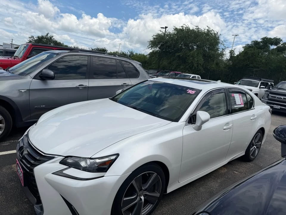 2016 Lexus GS 4th Gen - Image 2 of 10