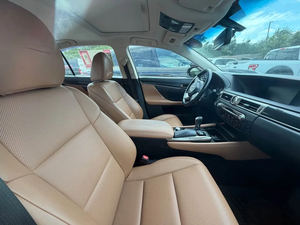 2016 Lexus GS 4th Gen - Image 6 of 10