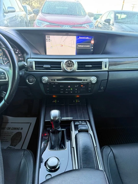 2016 Lexus GS 4th Gen - Image 17 of 20