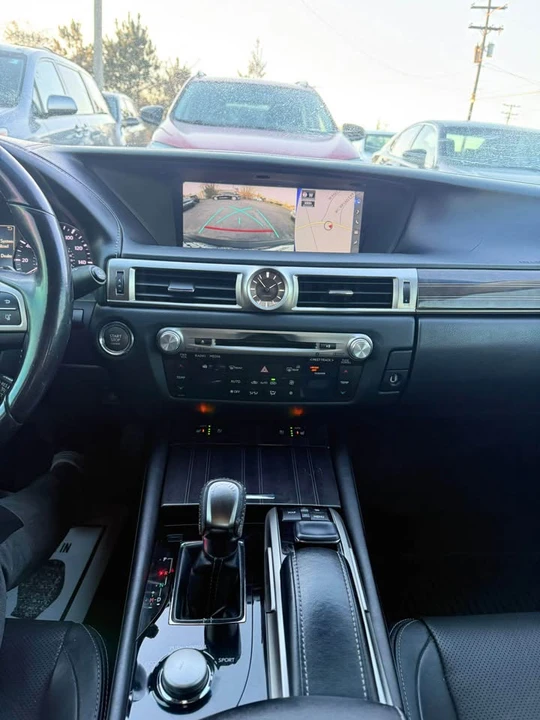 2016 Lexus GS 4th Gen - Image 17 of 19