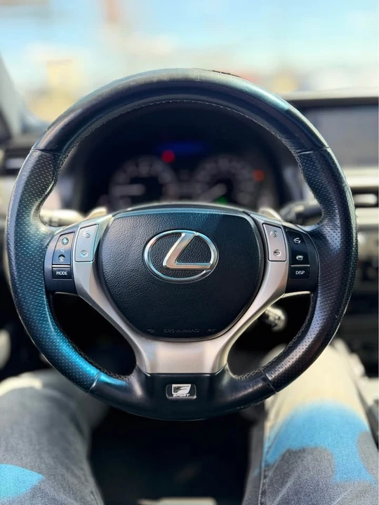 2016 Lexus GS 4th Gen - Image 9 of 10