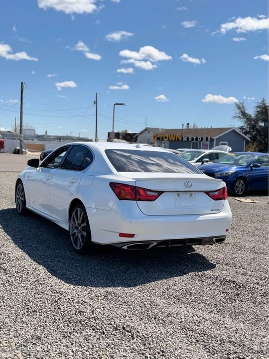 2016 Lexus GS 4th Gen - Image 3 of 10