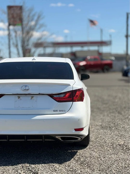 2016 Lexus GS 4th Gen - Image 4 of 10