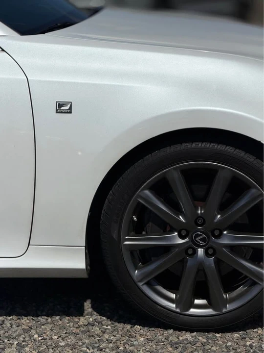 2016 Lexus GS 4th Gen - Image 8 of 10