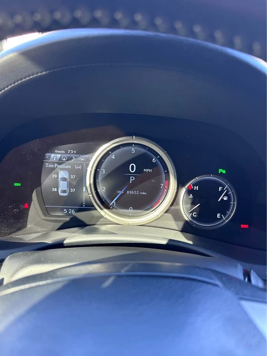 2016 Lexus GS 4th Gen - Image 15 of 17
