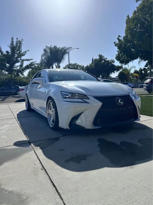 2016 Lexus GS 4th Gen - Image 2 of 17