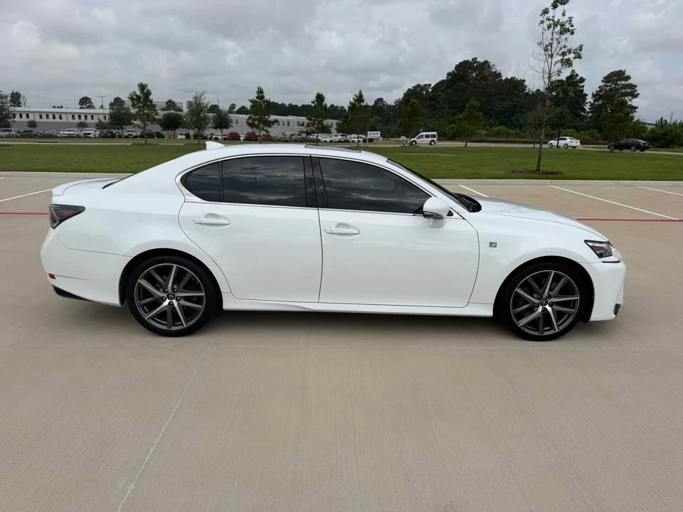 2016 Lexus GS 4th Gen - Image 4 of 11
