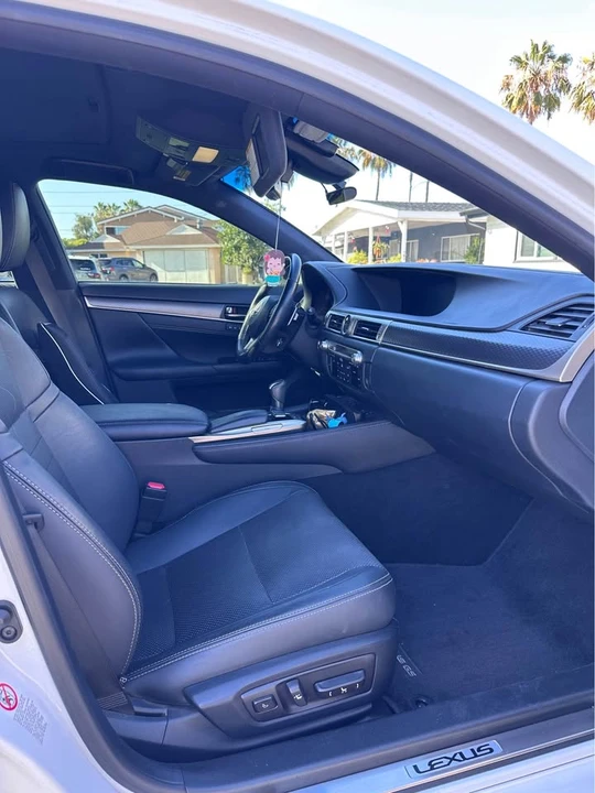 2016 Lexus GS 4th Gen - Image 13 of 17