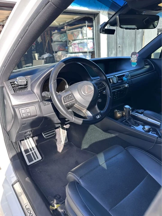 2016 Lexus GS 4th Gen - Image 12 of 17