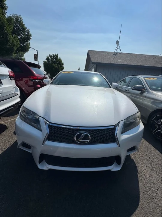 2016 Lexus GS 4th Gen - Image 2 of 11