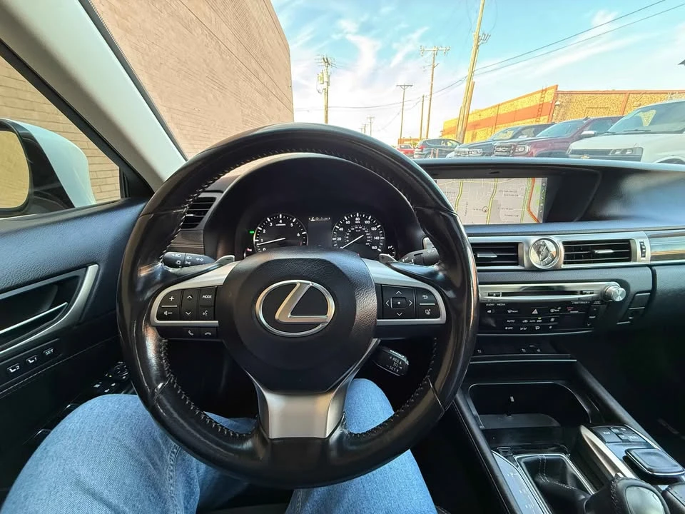 2016 Lexus GS 4th Gen - Image 5 of 12