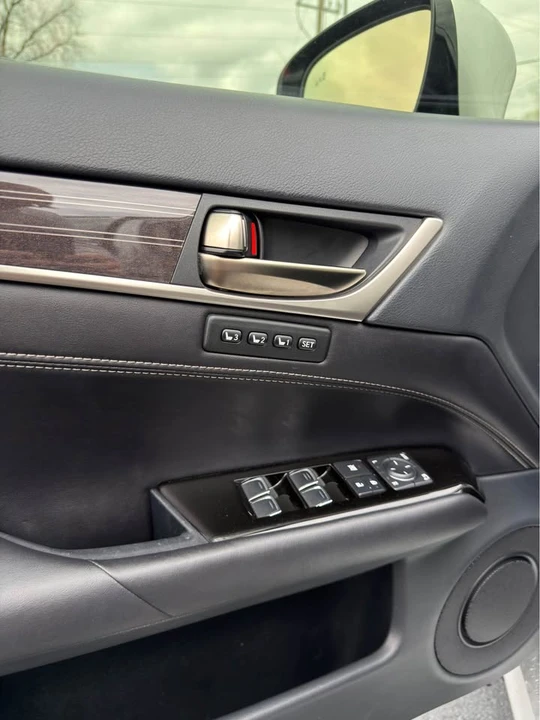 2016 Lexus GS 4th Gen - Image 7 of 11