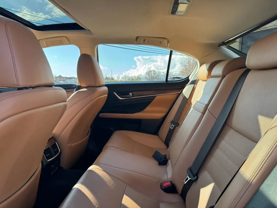 2016 Lexus GS 4th Gen - Image 17 of 20