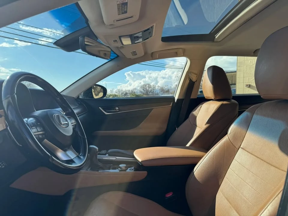 2016 Lexus GS 4th Gen - Image 15 of 20