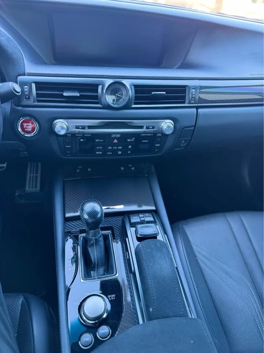 2016 Lexus GS F 4th Gen - Image 9 of 10