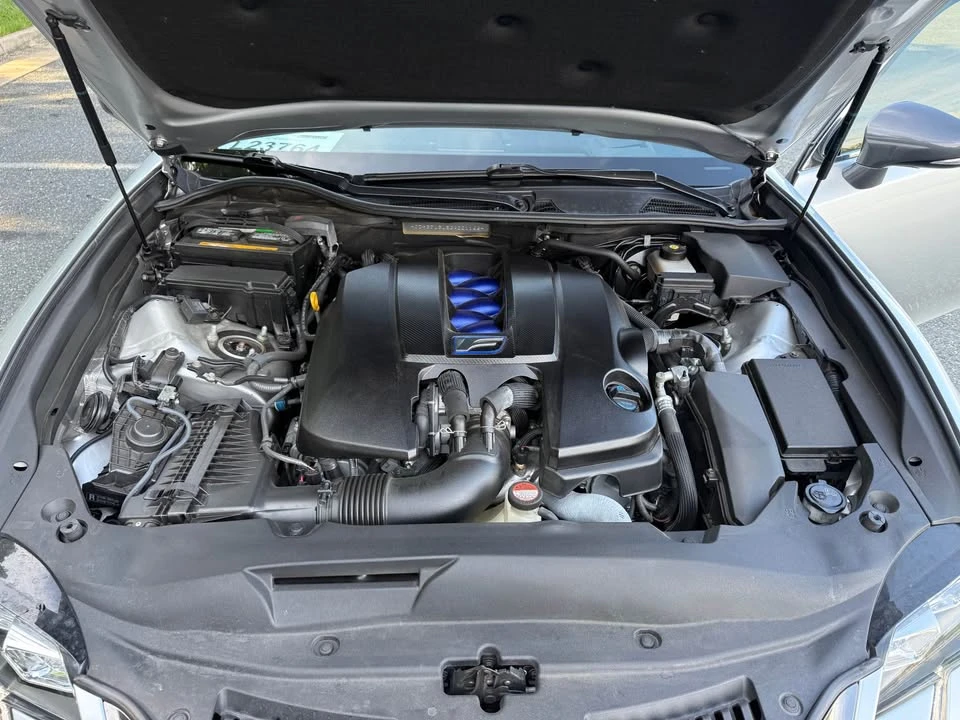 2016 Lexus GS F 4th Gen - Image 19 of 20