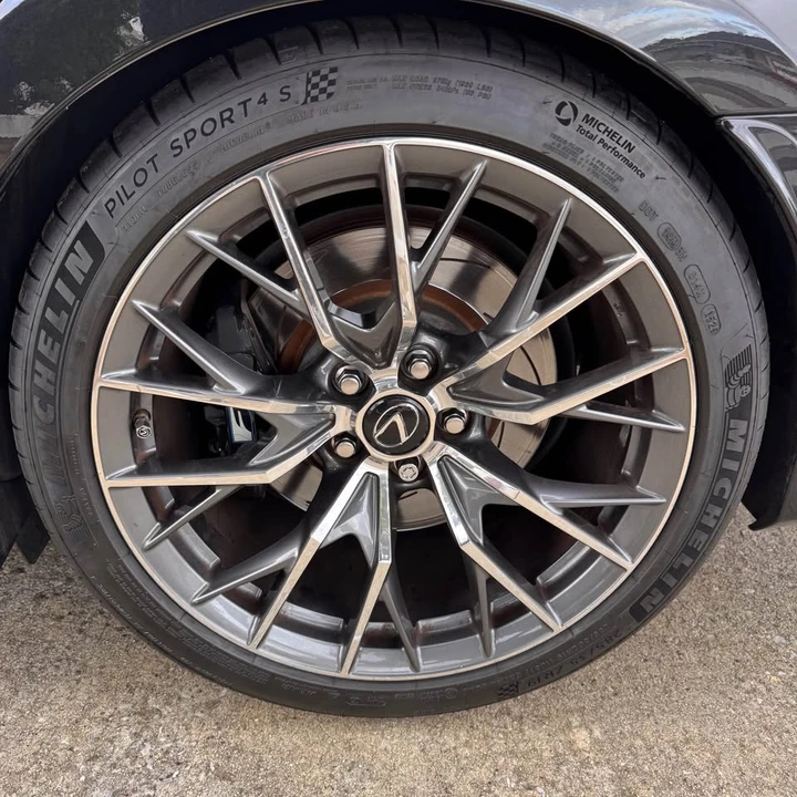 2016 Lexus GS F 4th Gen - Image 5 of 13