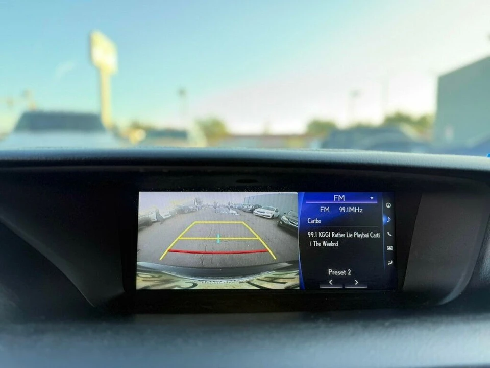 2016 Lexus GS 4th Gen - Image 15 of 21