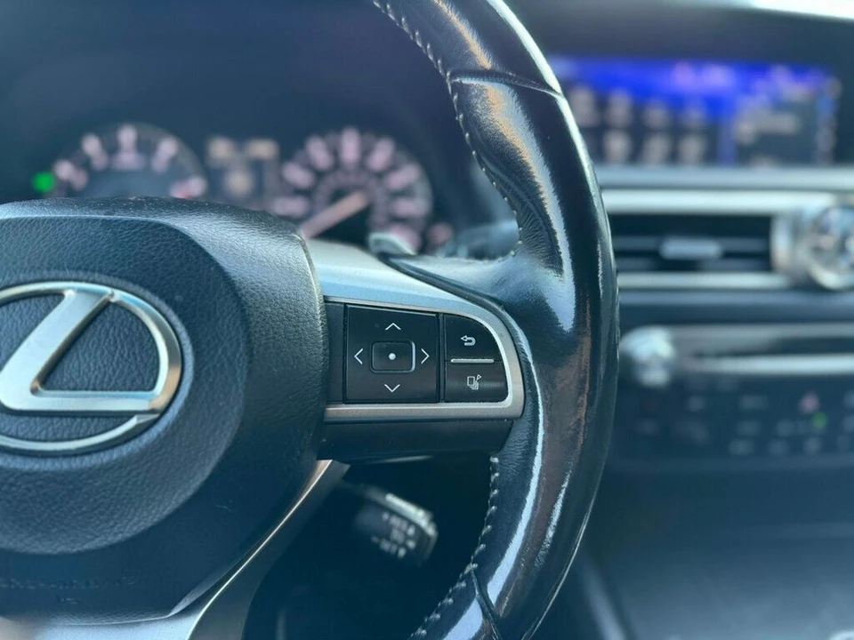 2016 Lexus GS 4th Gen - Image 12 of 21