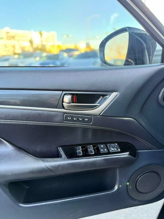 2016 Lexus GS 4th Gen - Image 21 of 21