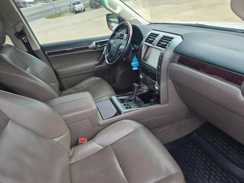 2016 Lexus GX 2nd Gen - Image 2 of 2