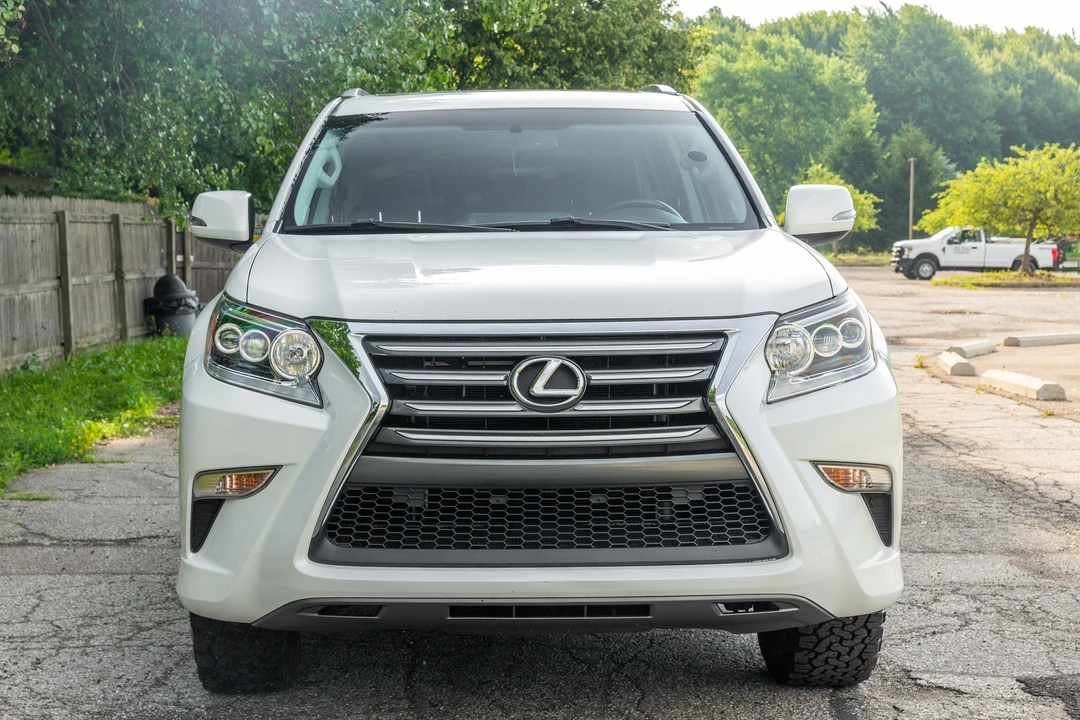 2016 Lexus GX 2nd Gen - Image 2 of 31
