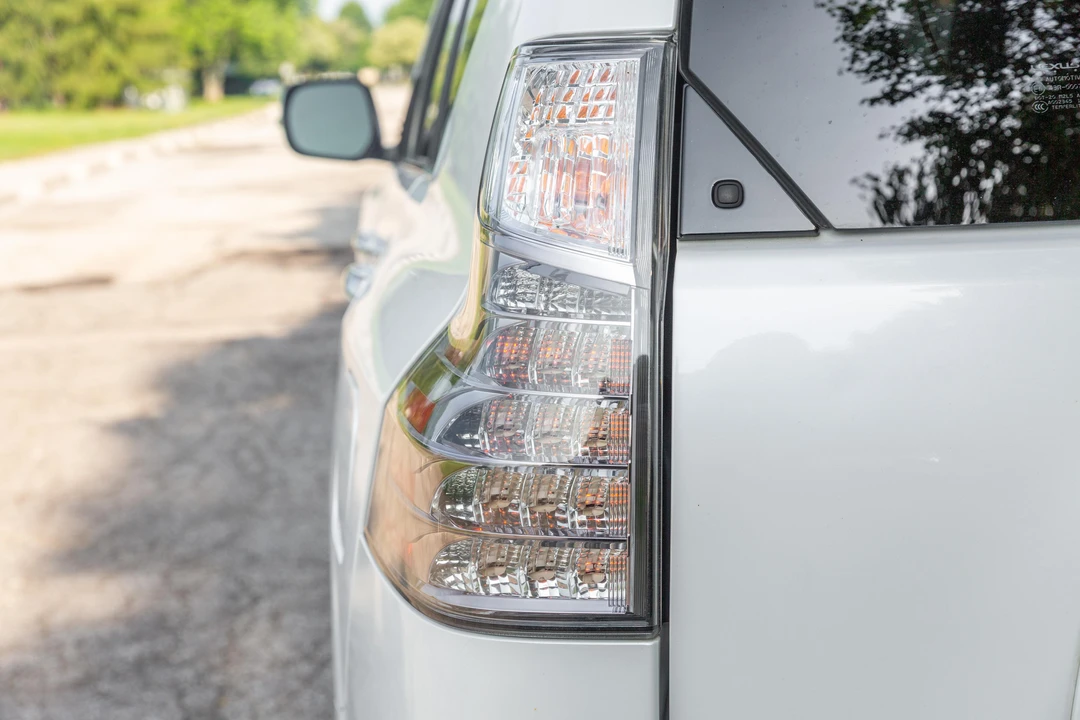 2016 Lexus GX 2nd Gen - Image 23 of 31