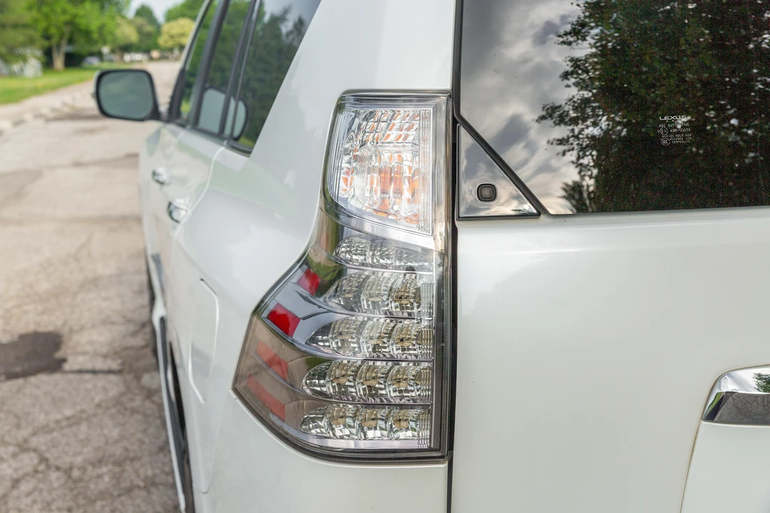 2016 Lexus GX 2nd Gen - Image 25 of 31
