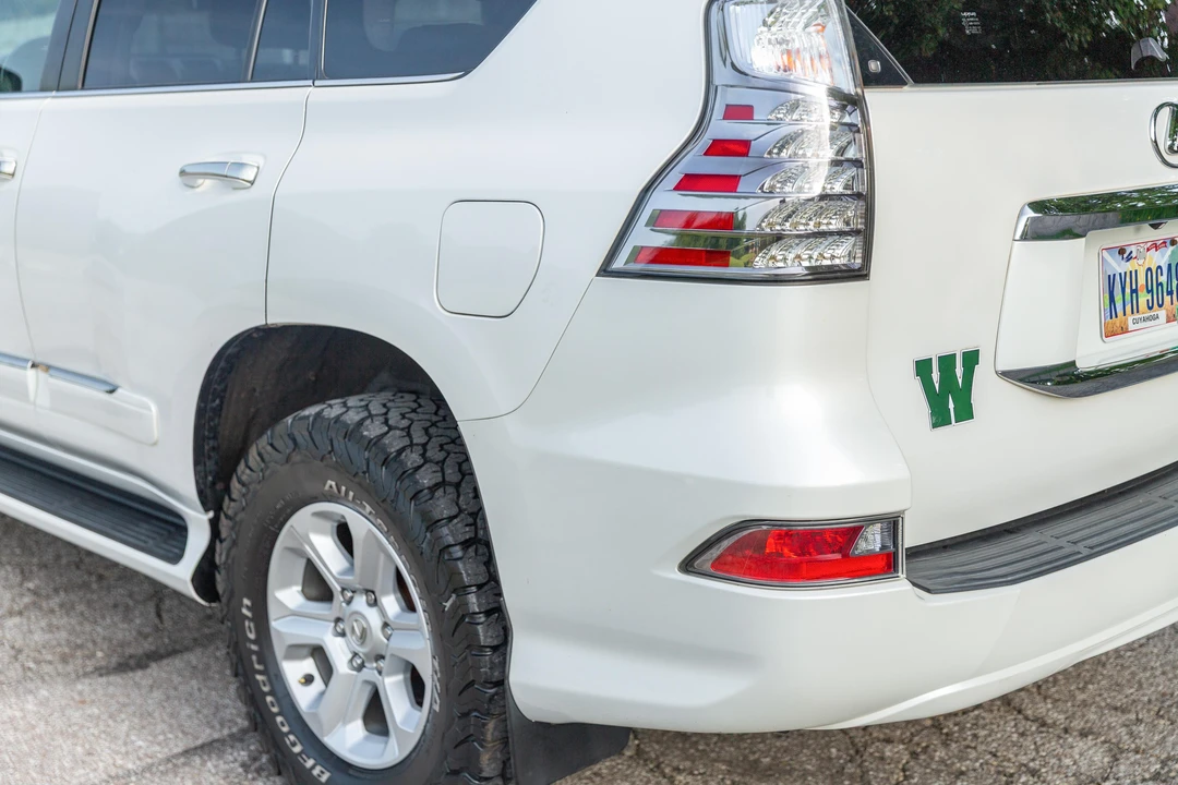 2016 Lexus GX 2nd Gen - Image 29 of 31