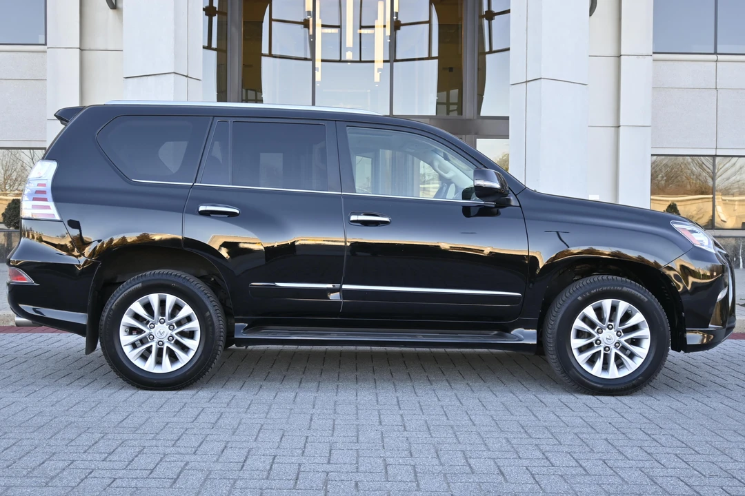 2016 Lexus GX 2nd Gen - Image 3 of 5